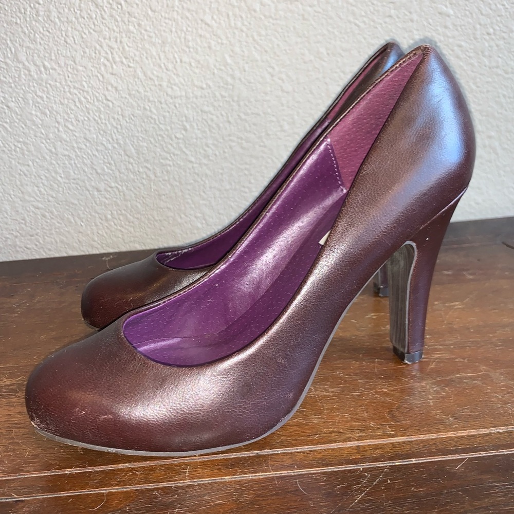 Dark Brown Steve Madden Almond Toe Heels *2 for $5* - Picture 2 of 8